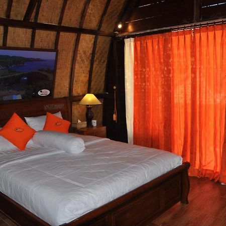 Holy Hills Bungalow Nusa Penida Batumadeg エクステリア 写真