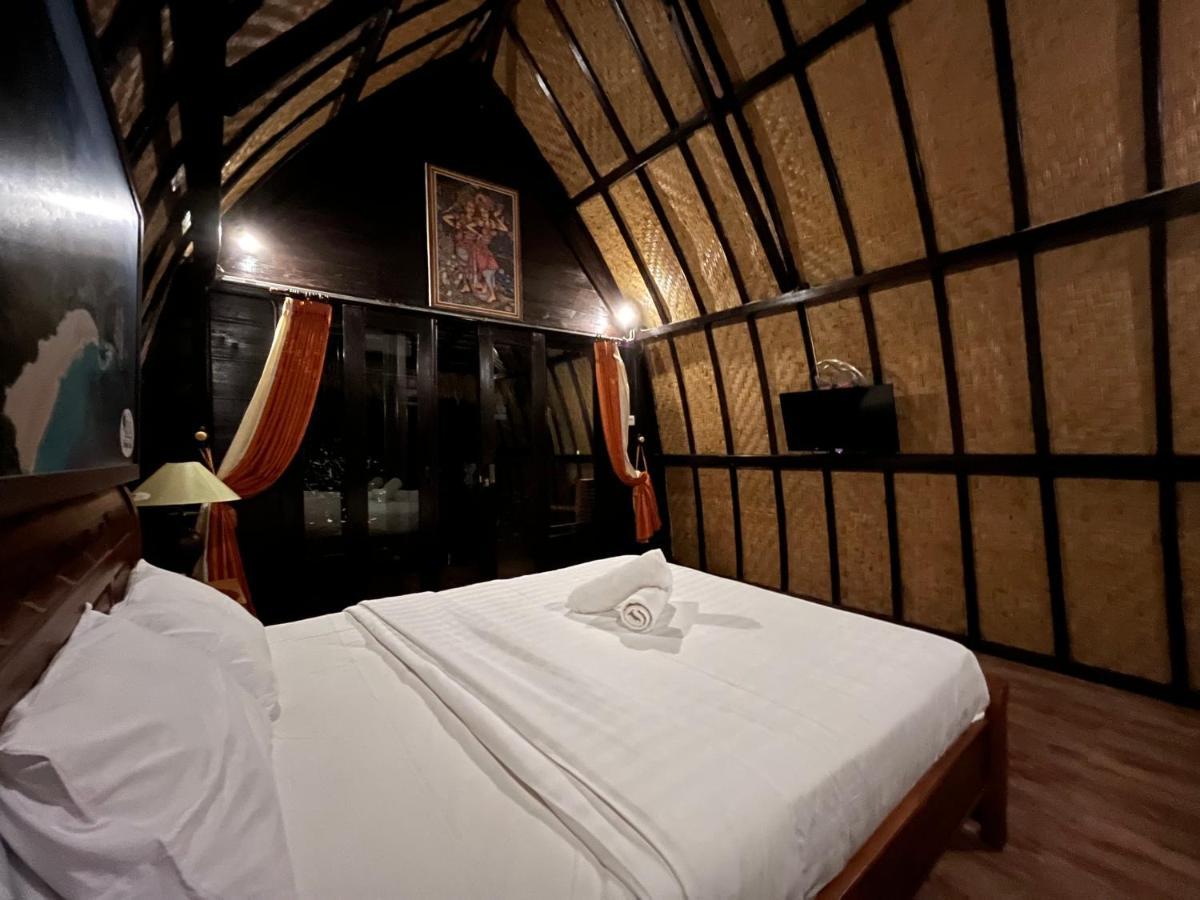 Holy Hills Bungalow Nusa Penida Batumadeg エクステリア 写真